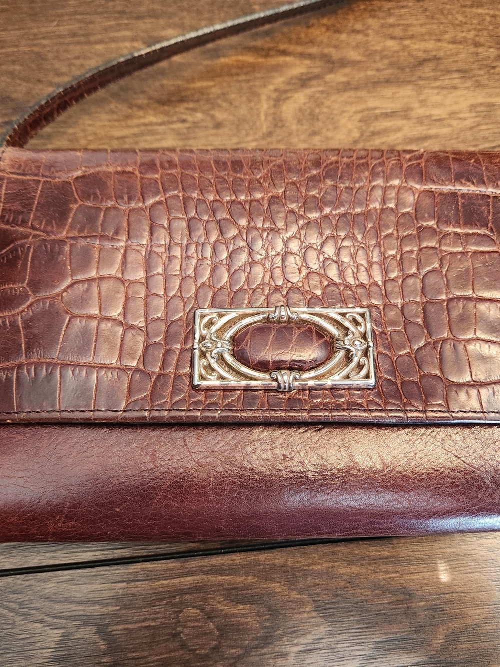 Brighton Brown Croc-Embossed Leather Crossbody Bag with Silver Accent - Picture 2 of 12